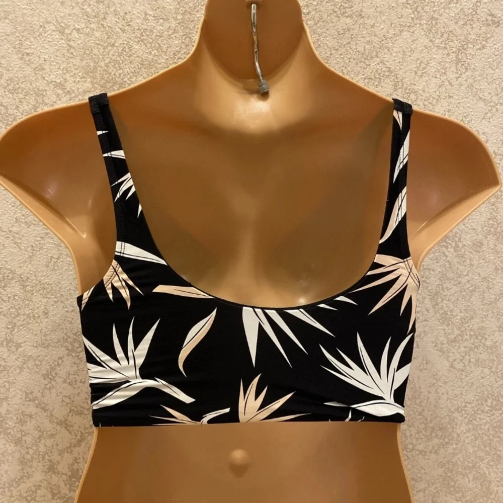 Elegant Black and White Birds Of Paradise Bikini Top